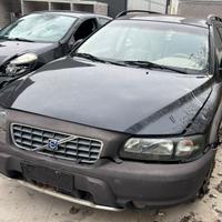 VOLVO V70 per ricambi usati