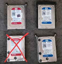 vari hard disk di diverse capacità