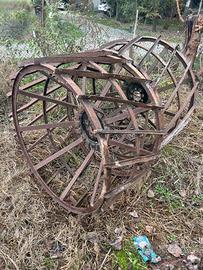 Gabbie ( ruote in ferro)