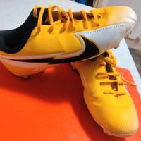 scarpe calcio Nike  numero 36