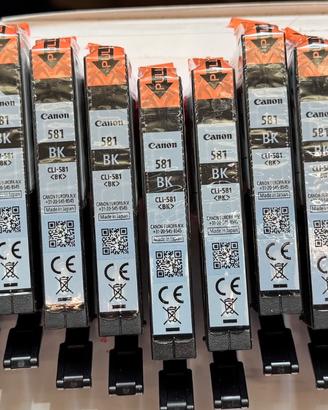 Cartuccia d'inchiostro nero Canon CLI-581BK