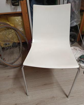 sedia bianca