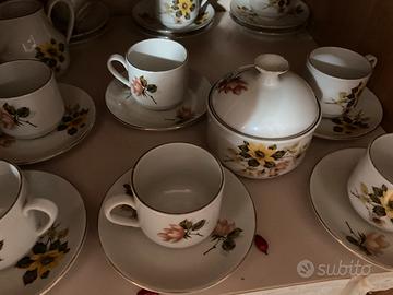 Vintage sei tazzine da caffè con piattino e zucche