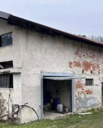 Immobile in asta di 381 m² con più di 5 locali a C