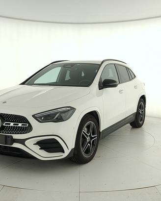 MERCEDES-BENZ GLA-H247 2023 - GLA 200 d AMG Line P