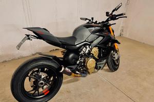 Ducati streetfighter V4S dark