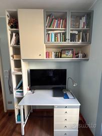 Scrivania + libreria