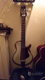 Chitarra Yamaha silente nylon.