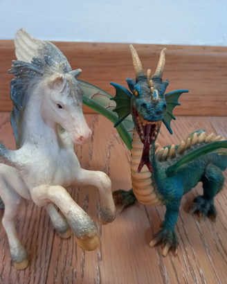 Drago e Pegaso Schleich