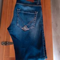 pantaloni jeans