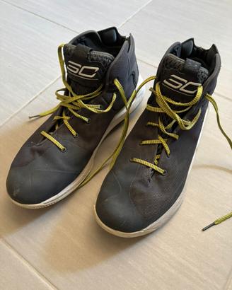 Under Armour Curry UA SC 3Zero Scarpe da Basket