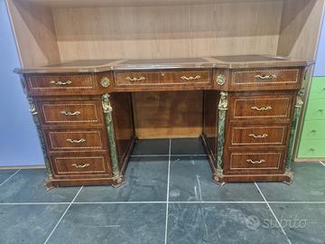 Scrivania di pregio