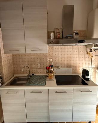 Cucina completa + Piano induzione + Forno + Frigo