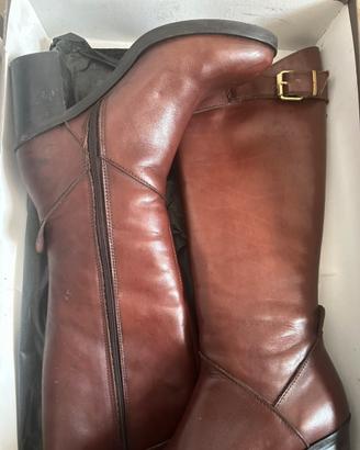 Stivalli In pelle marrone