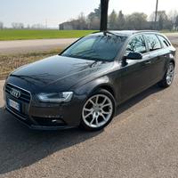 Audi A4 2.0 Tdi 143 cv Automatica