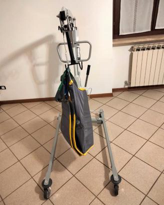 Sollevatore per disabili anziani