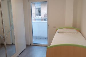 Stanza/ posti letto, piazza Verdi Fermo