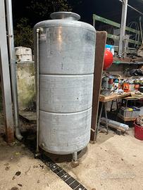 Serbatoio da 1000 lt completo di autoclave