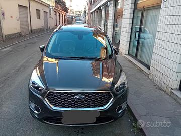 ford Kuga vignale