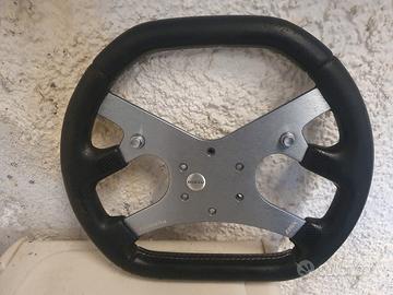 Volante sportivo Isotta 