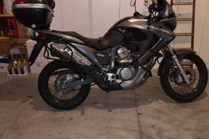 Moto Honda Transalp 750