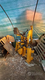 Retro-escavatore Mazzotti