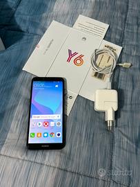 Huawei Y6 2018 - 2/16 Gb + Alimentatore