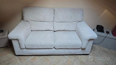2 Divani Poltrone e Sofà