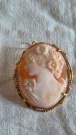 cammeo con montatura in oro spilla/pendente