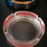 Posacenere marchi di birra. 