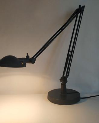Lampada da tavolo BERENICE di LUCEPLAN disegnata d