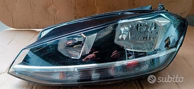 Faro anteriore sinistro Volkswagen Golf 7.5