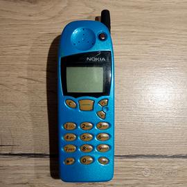 Cellulare Vintage Nokia 5110 + cover gialla + cari
