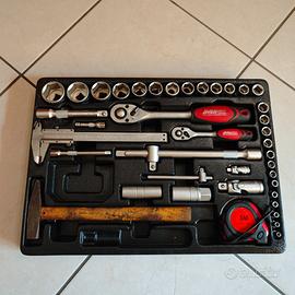 Set 2 crick e bussole e accessori vari 