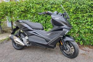 SCOOTER KL BRERA 300cc MOT.PIAGGIO A LIQUIDO