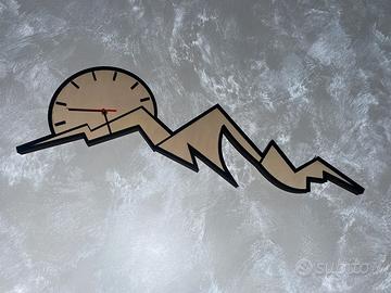 Orologio da parete in legno fatto a mano