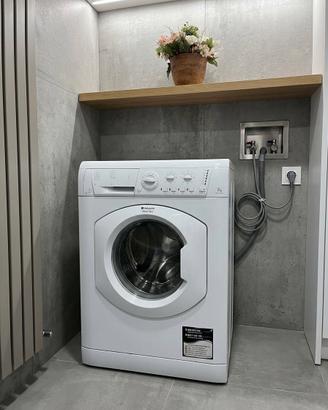 Lavatrice Hotpoint Ariston 7 kg 1200 giri 