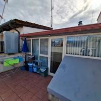 Appartamento arredato su tre livelli con terrazza