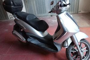 Piaggio Beverly 250 i