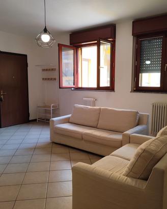 Divani due e tre posti poltrone e sofà