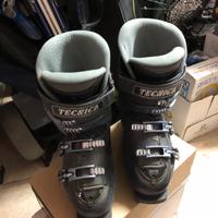 Scarponi sci Tecnica neri 284 mm