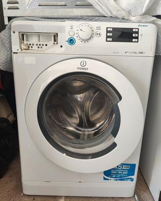 Lavatrice indesit xwse71283 FUNZIONANTE