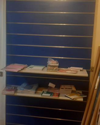 arredamento per cartoleria 