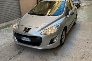 Peugeot 308 2012