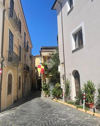 3 LOCALI A BENEVENTO