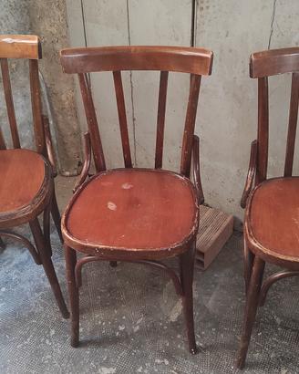 Tris Sedie da Bistrot Vintage in Legno Curvato 