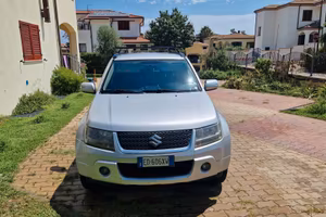 Suzuki Grand Vitara 5 porte, motore 1.9 DDiS