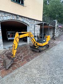 Mini escavatore JCB    14 q.li