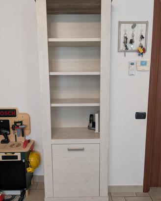 mobile a colonna 