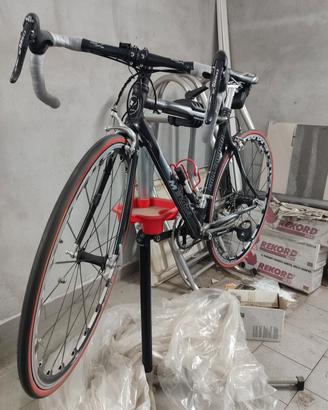 Bicicletta in carbonio artigianale -Merida 